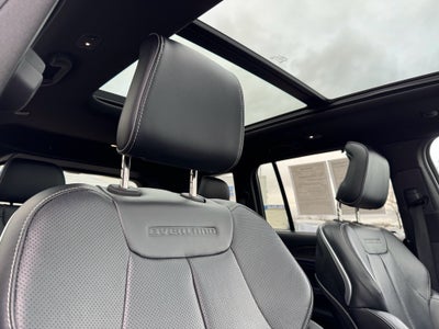 2022 Jeep Grand Cherokee Overland 4WD