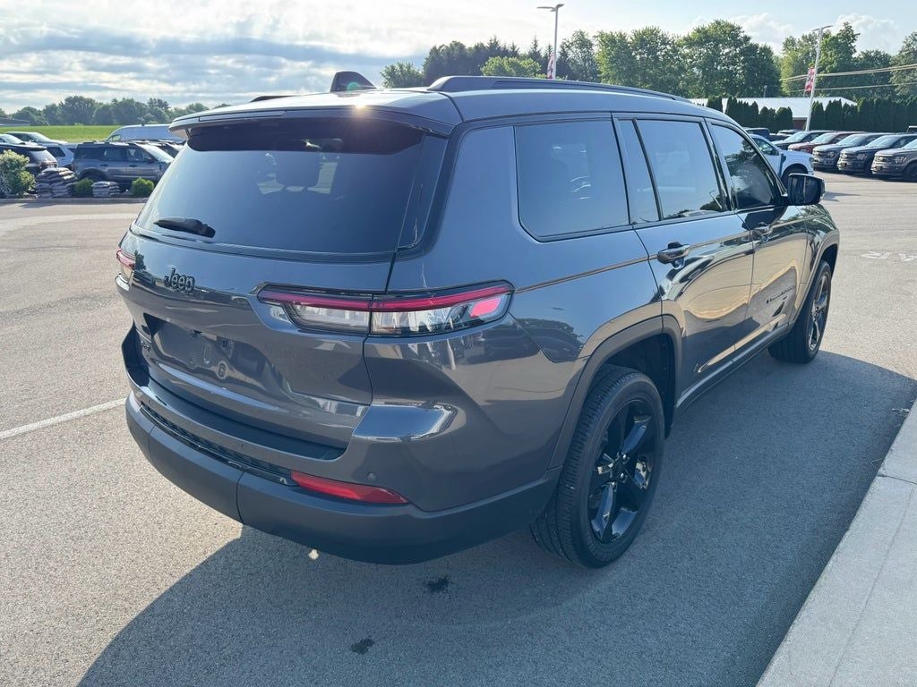 2023 Jeep Grand Cherokee L Altitude
