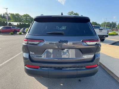 2023 Jeep Grand Cherokee L Altitude 4WD