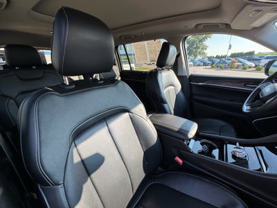 2022 Jeep Grand Cherokee L Limited 4WD