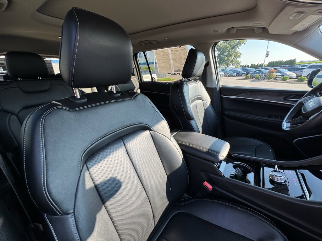 2022 Jeep Grand Cherokee L Limited 4WD