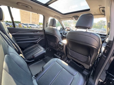 2022 Jeep Grand Cherokee L Limited 4WD
