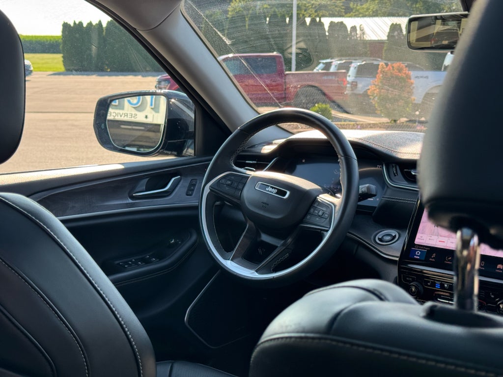 2022 Jeep Grand Cherokee L Limited 4WD