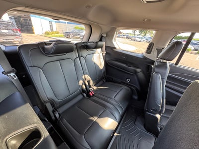 2022 Jeep Grand Cherokee L Limited 4WD