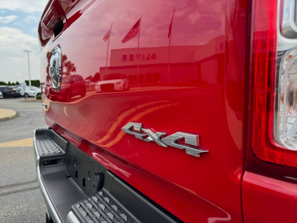 2022 RAM 1500 Big Horn Crew Cab 4x4