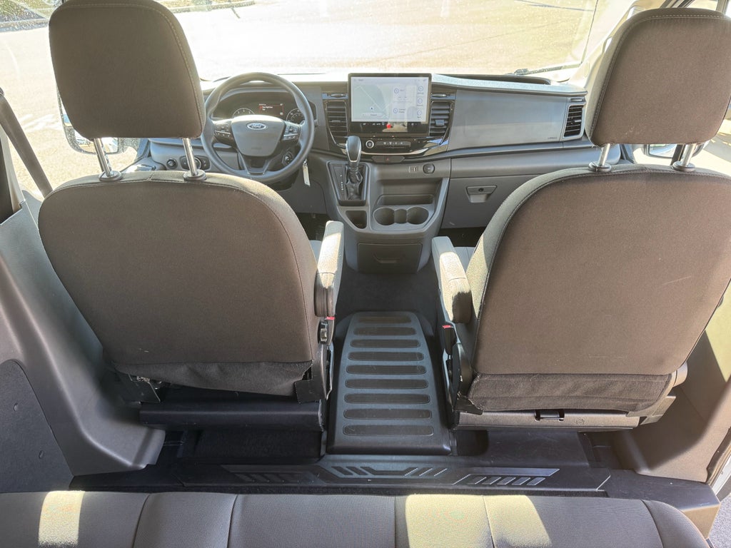 2024 Ford Transit Wagon XLT RWD