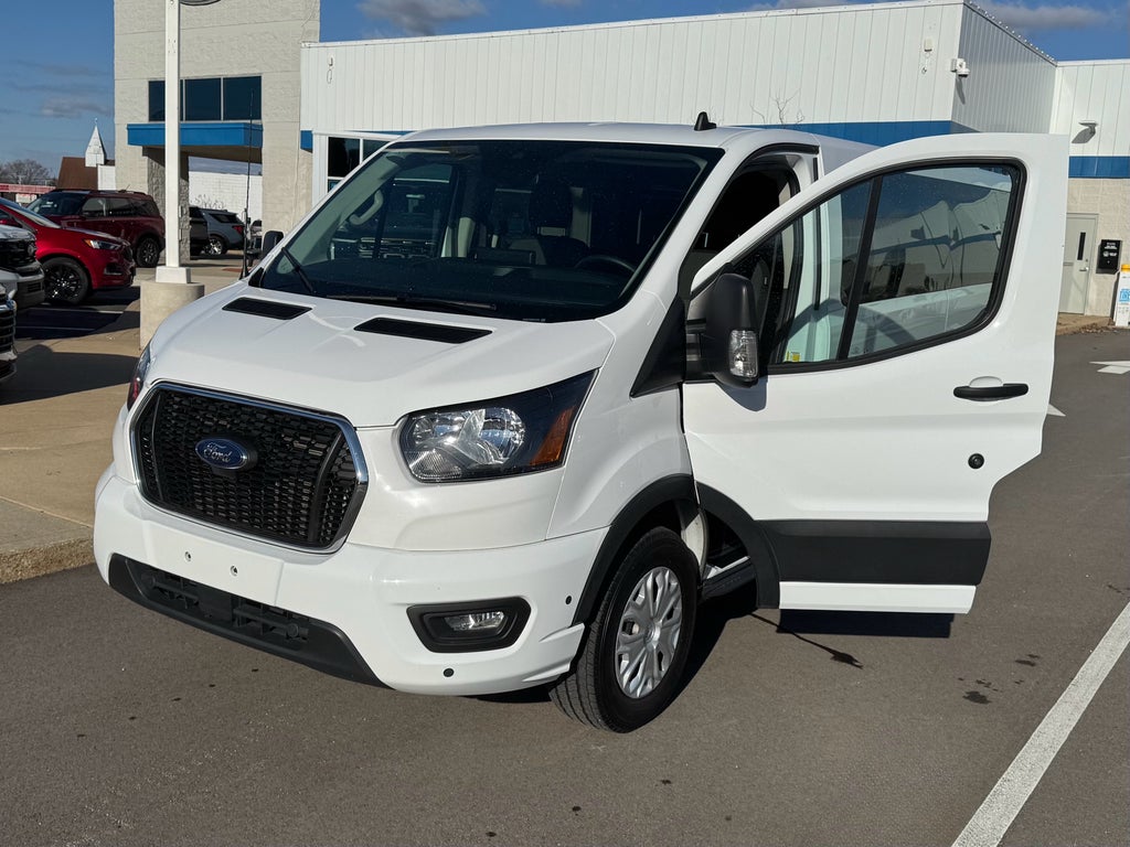 2024 Ford Transit Wagon XLT RWD
