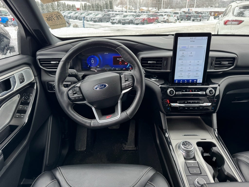 2023 Ford Explorer ST 4WD