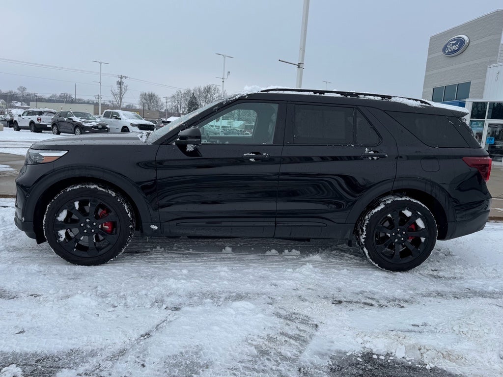 2023 Ford Explorer ST 4WD