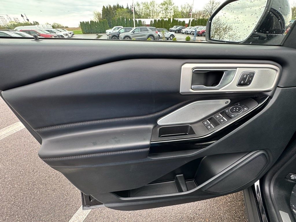 2022 Ford Explorer Platinum