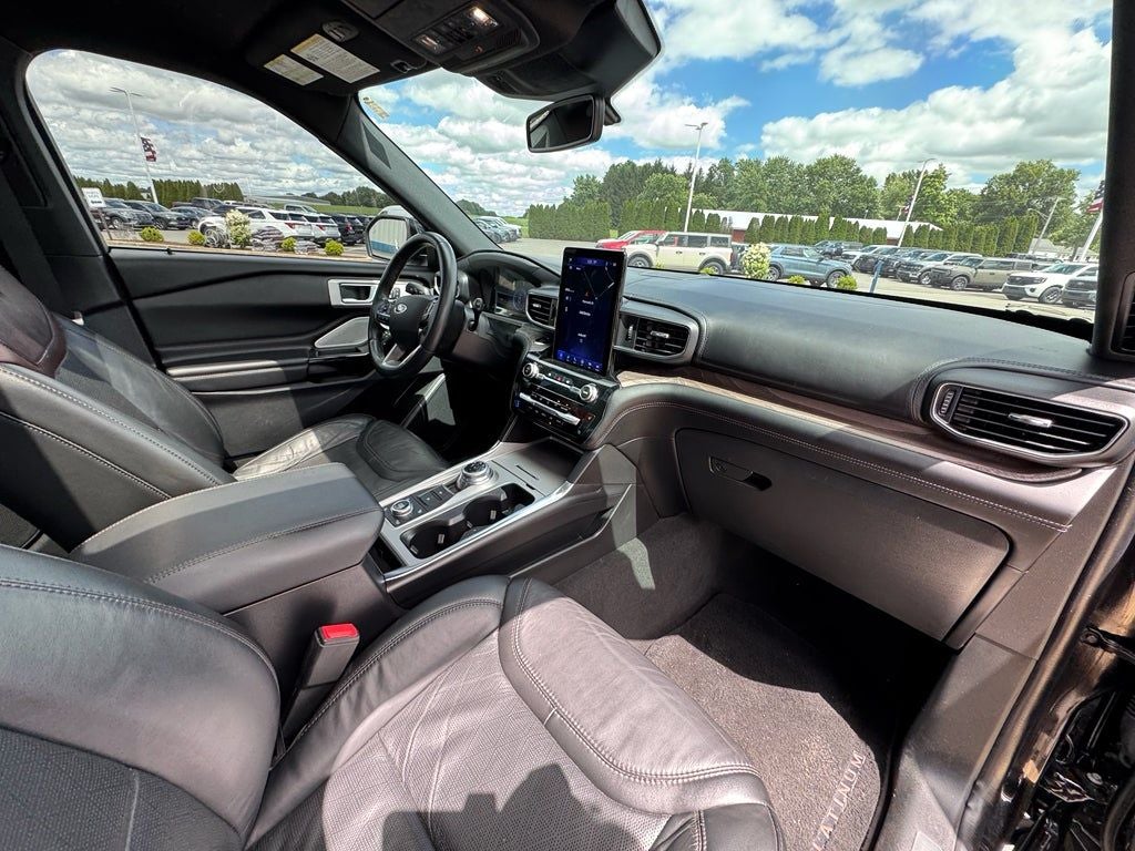 2022 Ford Explorer Platinum