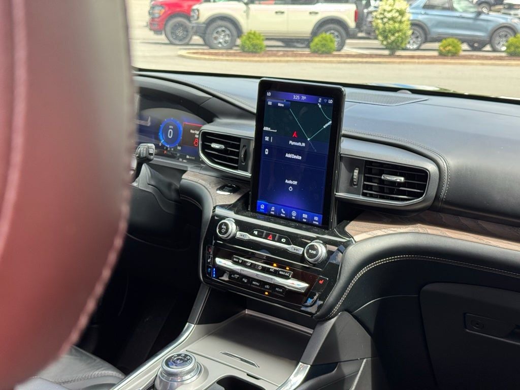 2022 Ford Explorer Platinum