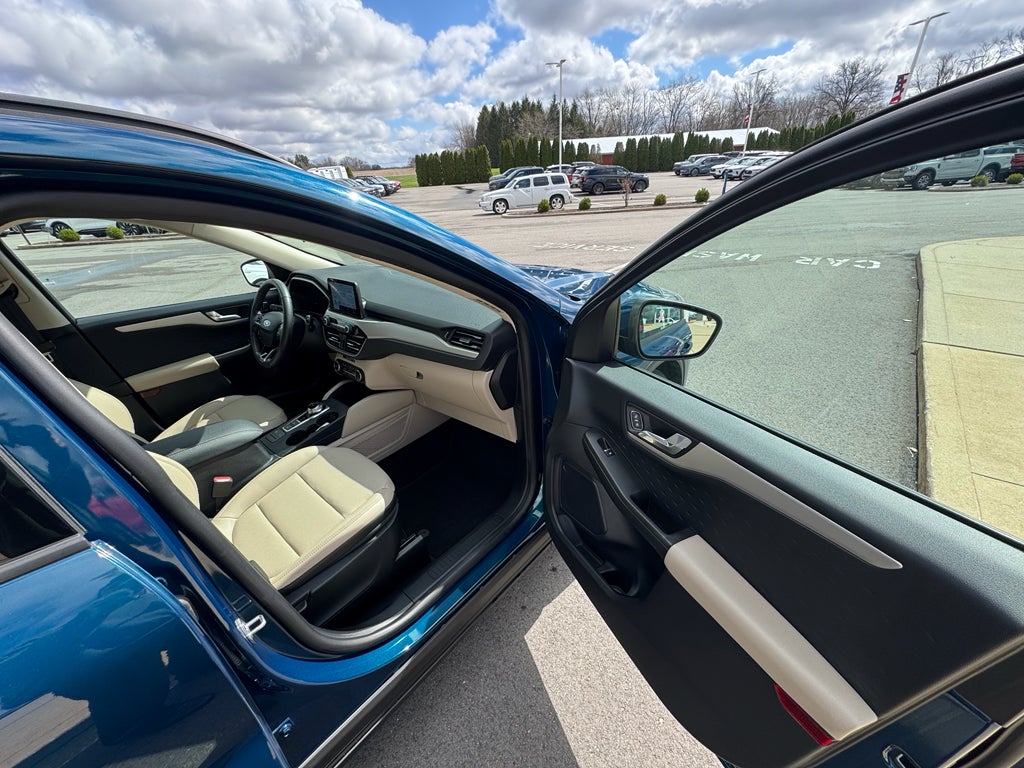 2020 Ford Escape SEL FWD