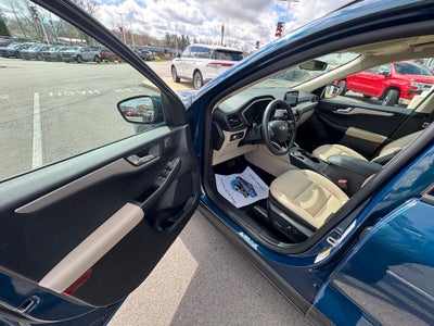2020 Ford Escape SEL FWD