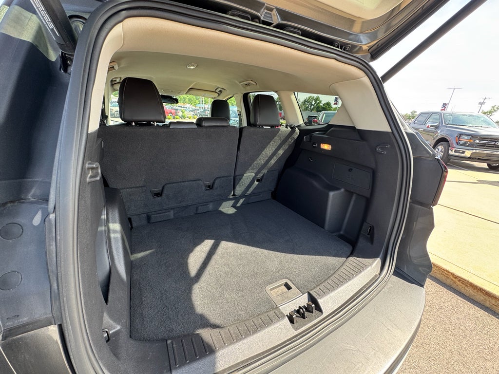 2019 Ford Escape SEL FWD