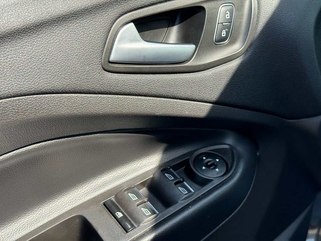 2019 Ford Escape SEL FWD