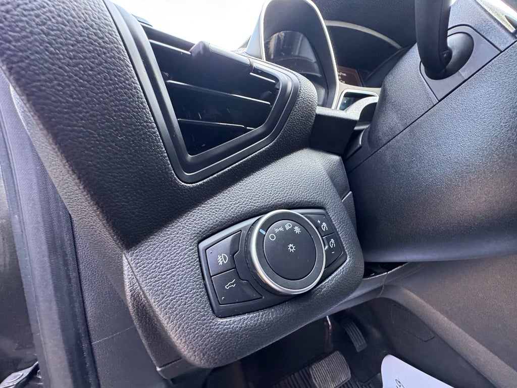 2019 Ford Escape SEL FWD