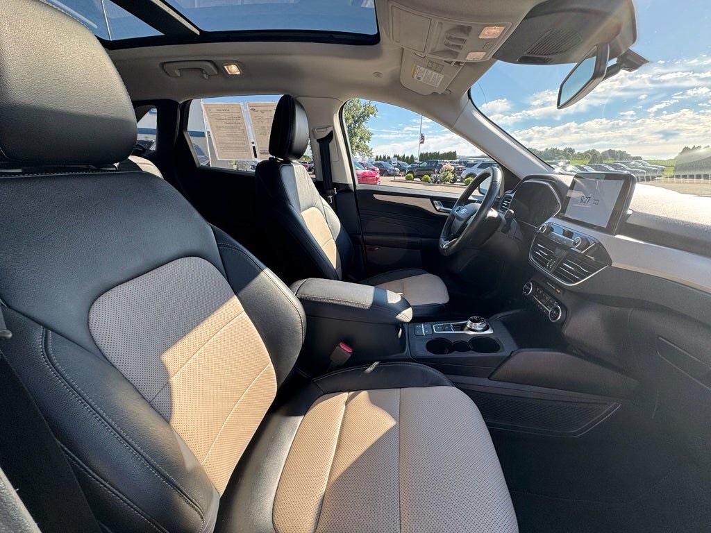2021 Ford Escape Titanium