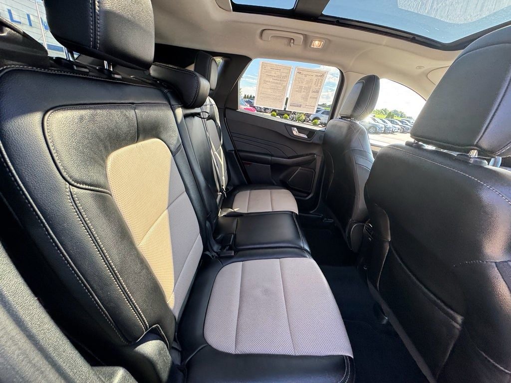 2021 Ford Escape Titanium