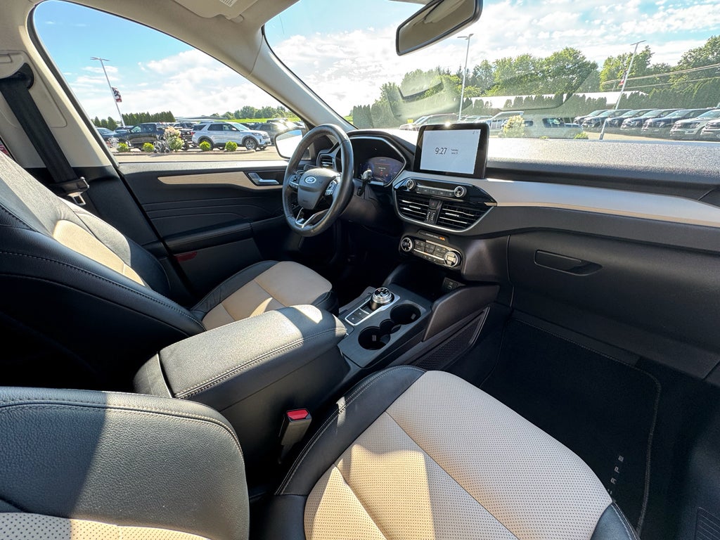 2021 Ford Escape Titanium 4WD