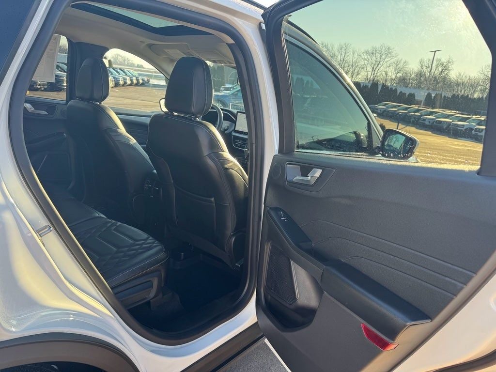 2023 Ford Escape Platinum