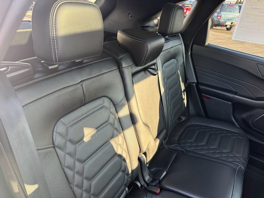 2023 Ford Escape Platinum