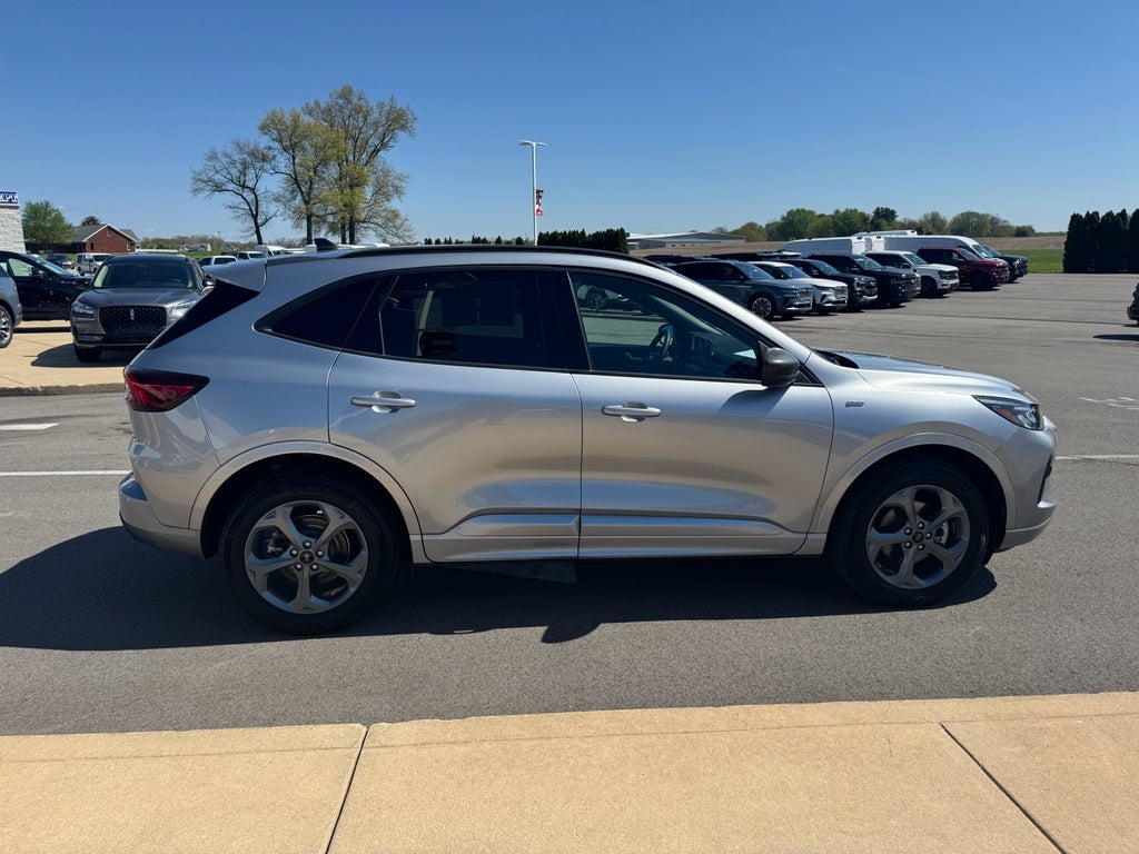 2023 Ford Escape ST-Line AWD