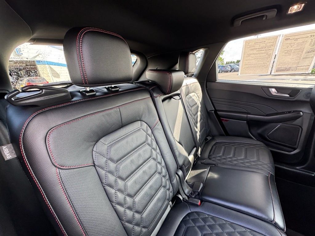 2023 Ford Escape ST-Line Elite