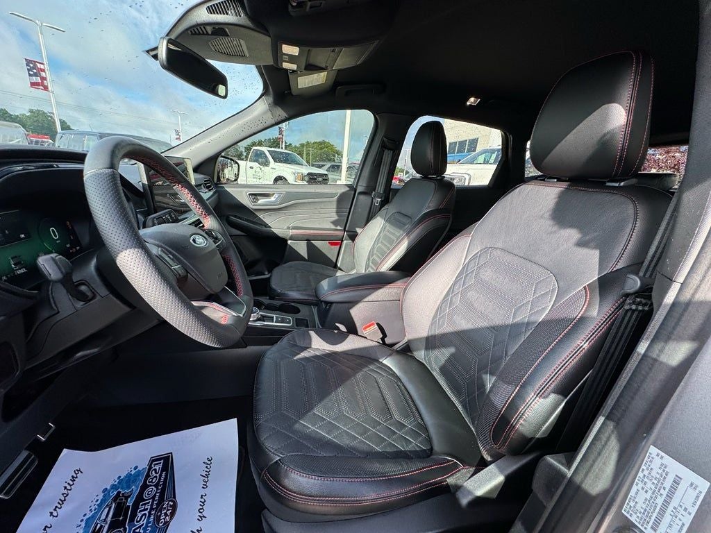 2023 Ford Escape ST-Line Elite