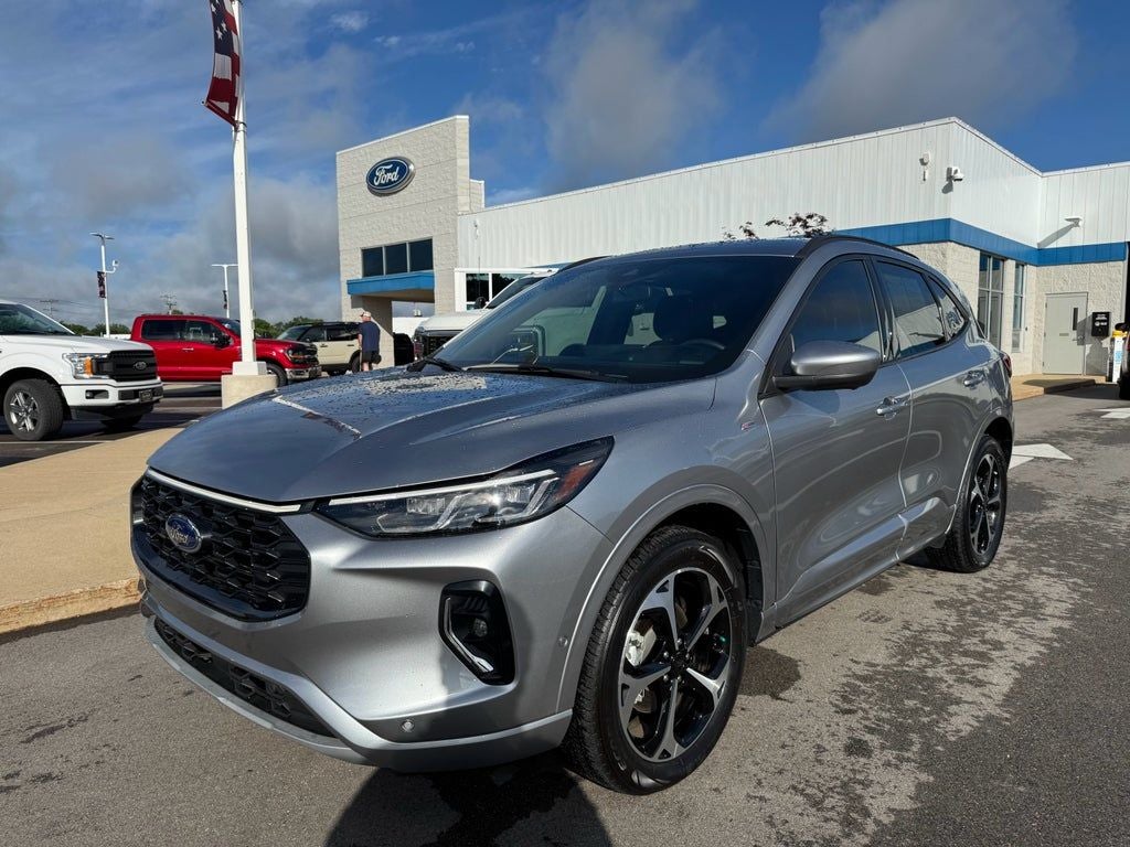 2023 Ford Escape ST-Line Elite