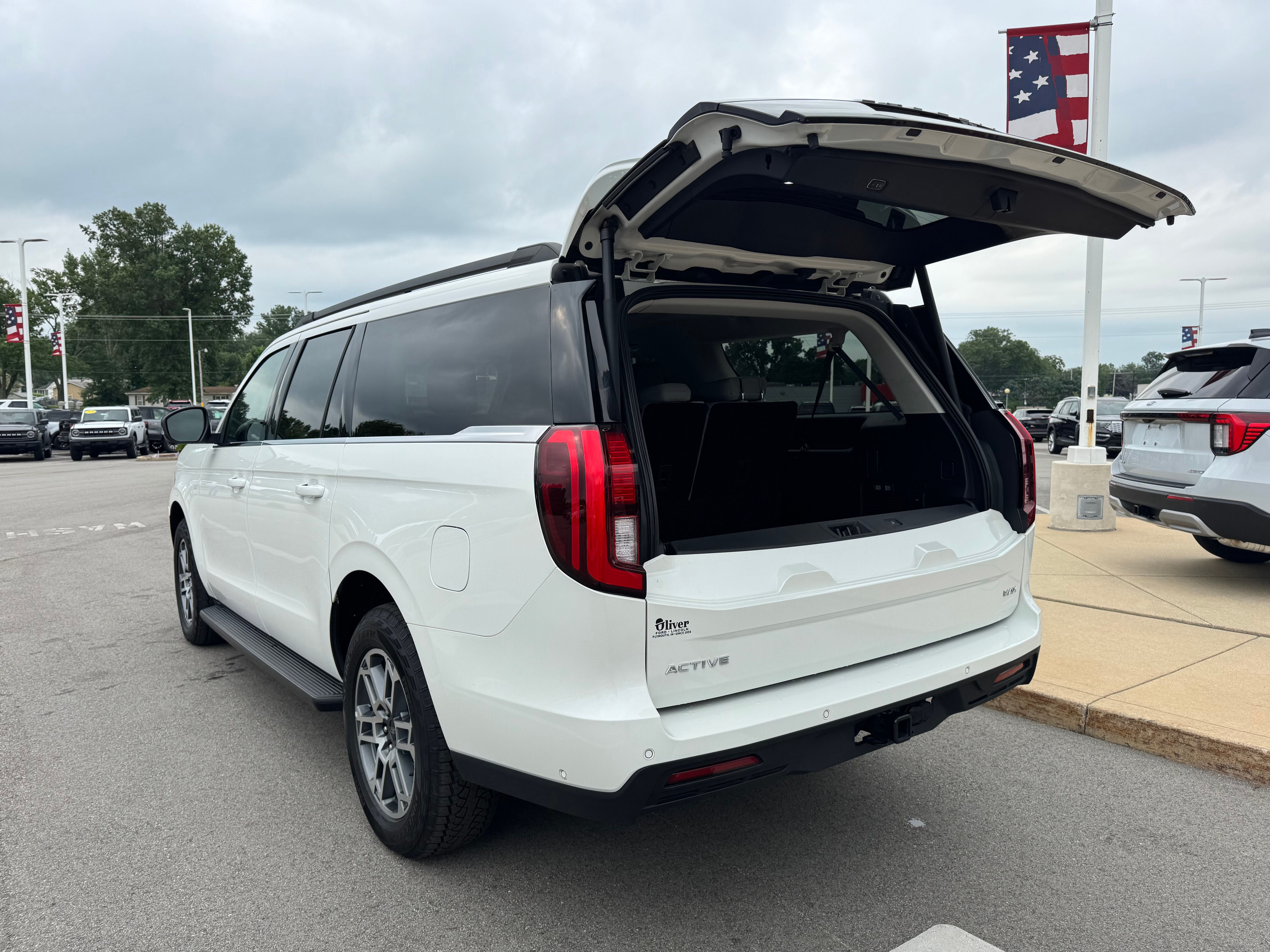 2025 Ford Expedition Max Active
