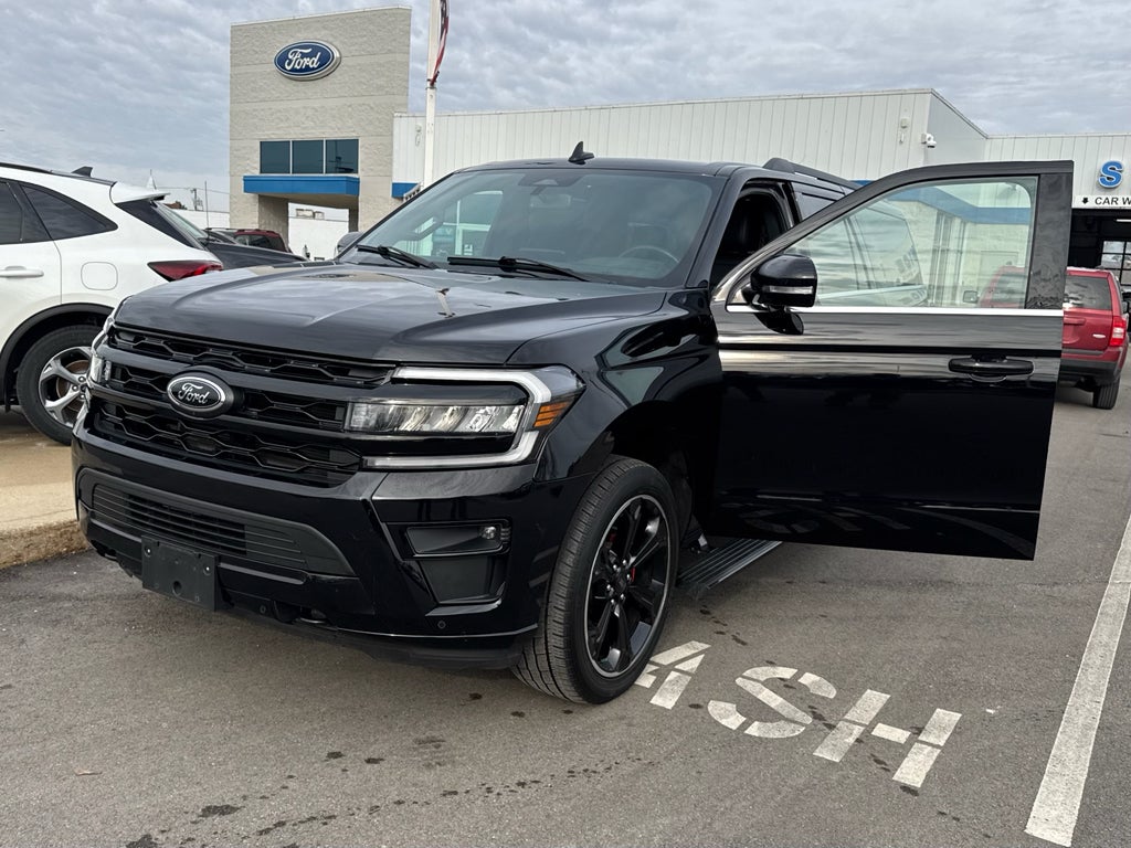 2022 Ford Expedition MAX Limited 4WD