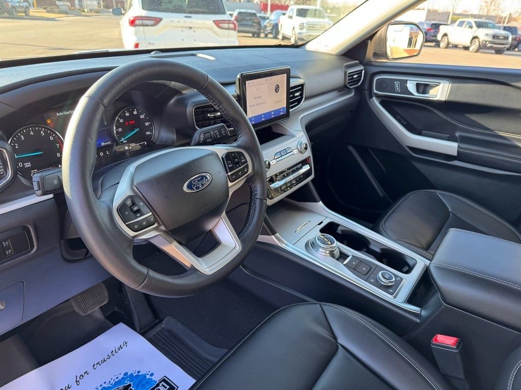 2024 Ford Explorer XLT