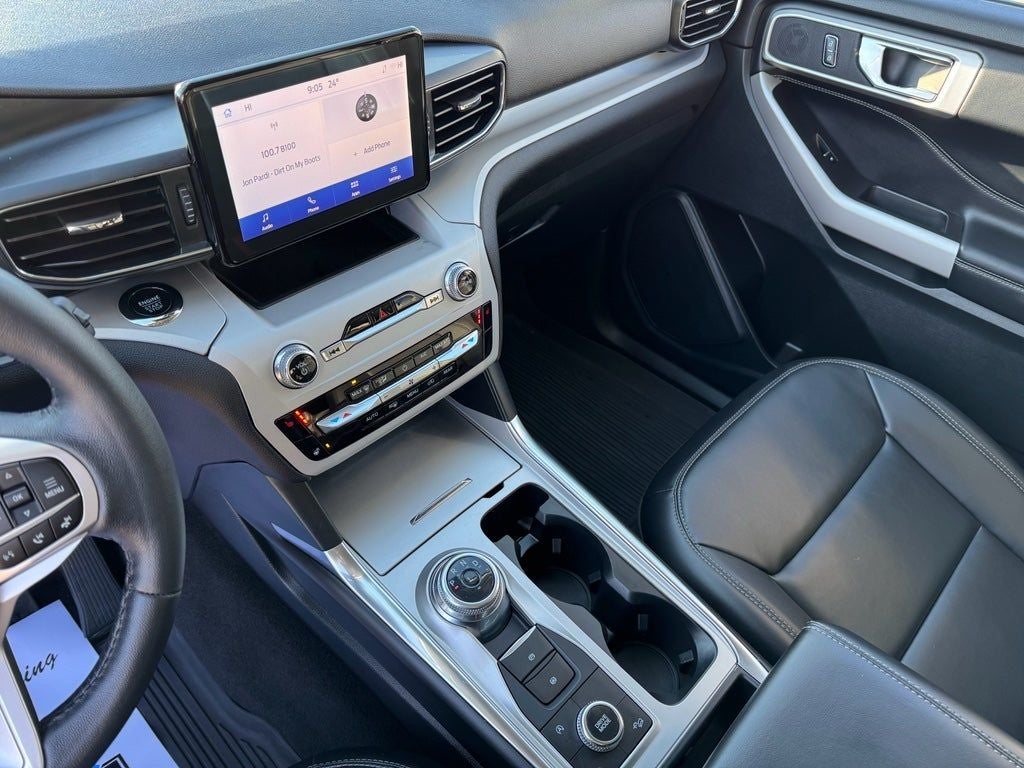 2024 Ford Explorer XLT