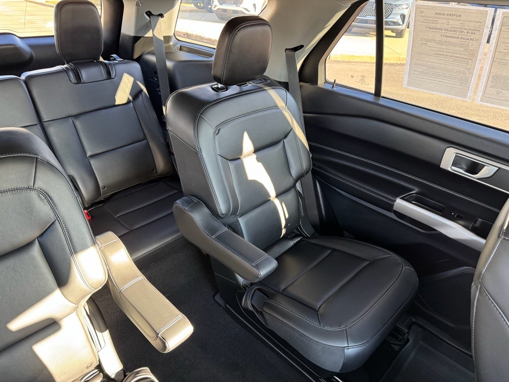 2024 Ford Explorer XLT 4WD