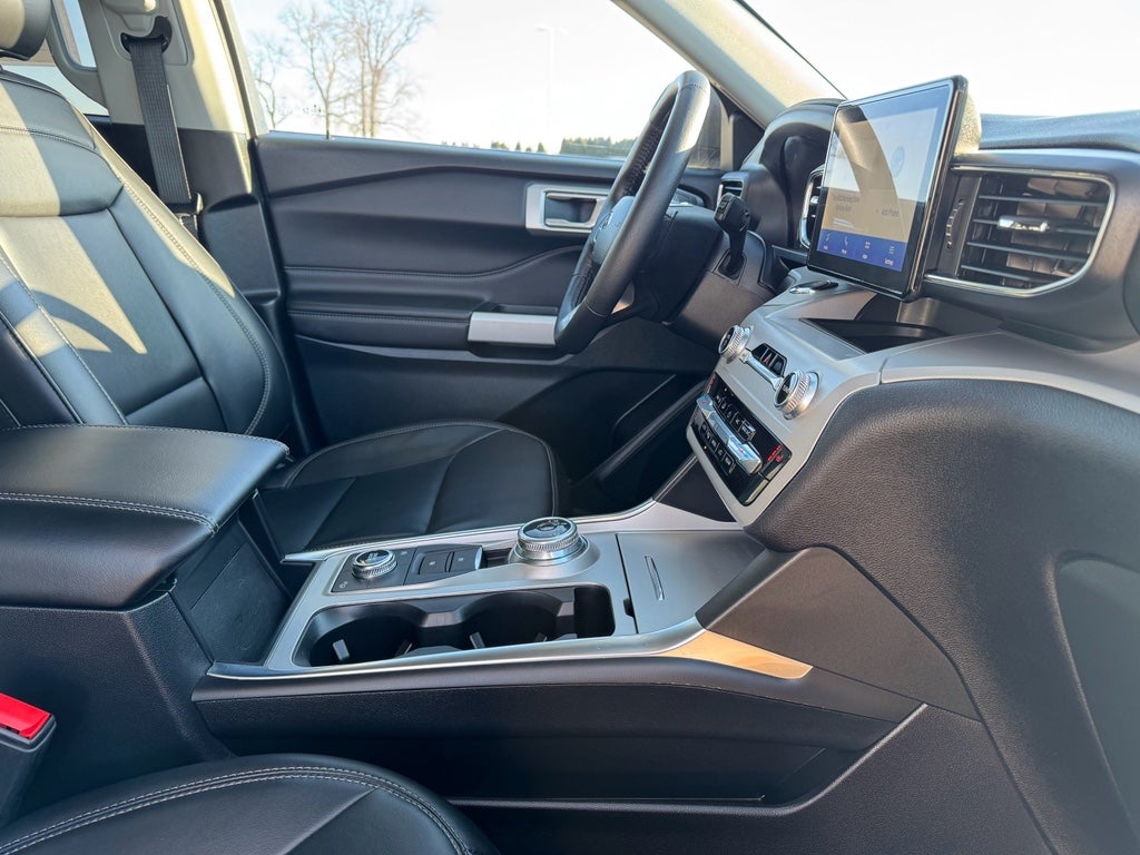 2024 Ford Explorer XLT 4WD