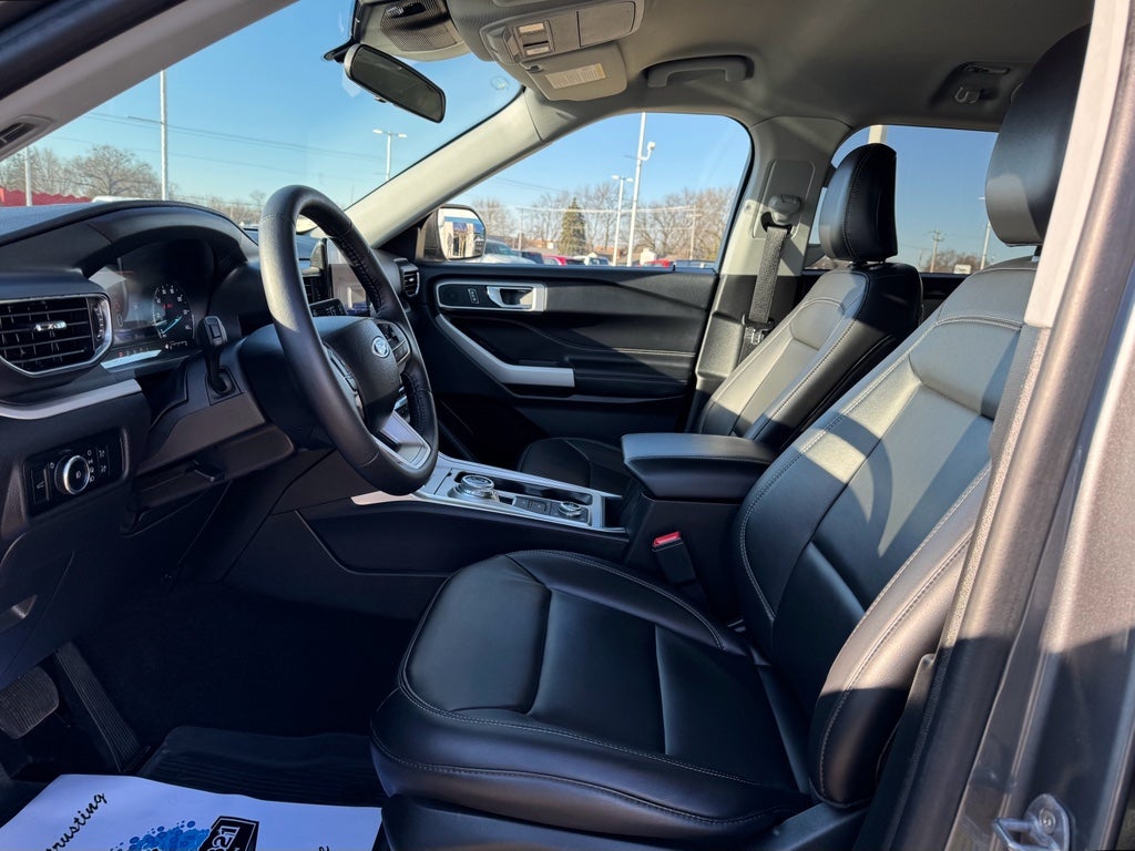 2024 Ford Explorer XLT 4WD