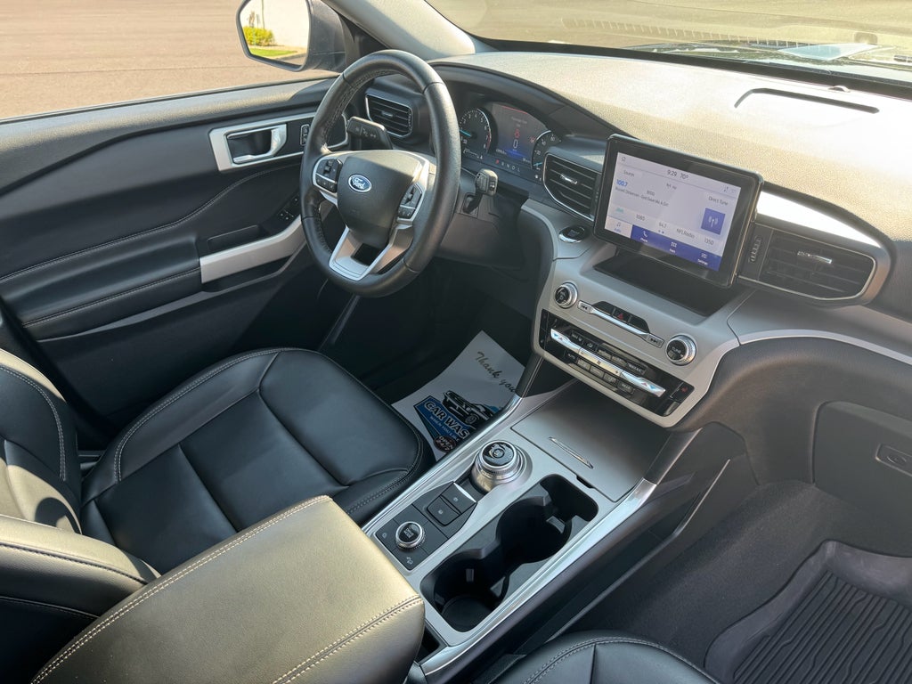 2023 Ford Explorer XLT 4WD