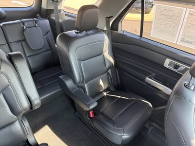 2023 Ford Explorer XLT 4WD