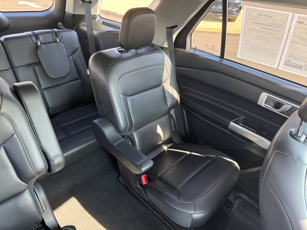 2023 Ford Explorer XLT 4WD