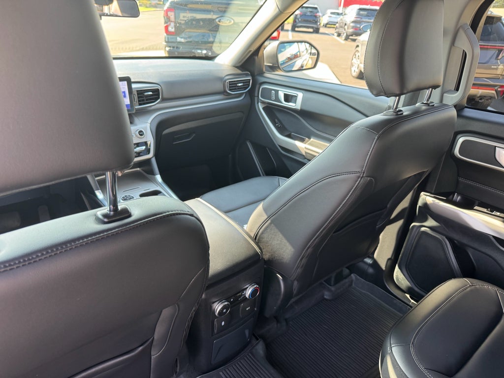 2023 Ford Explorer XLT 4WD