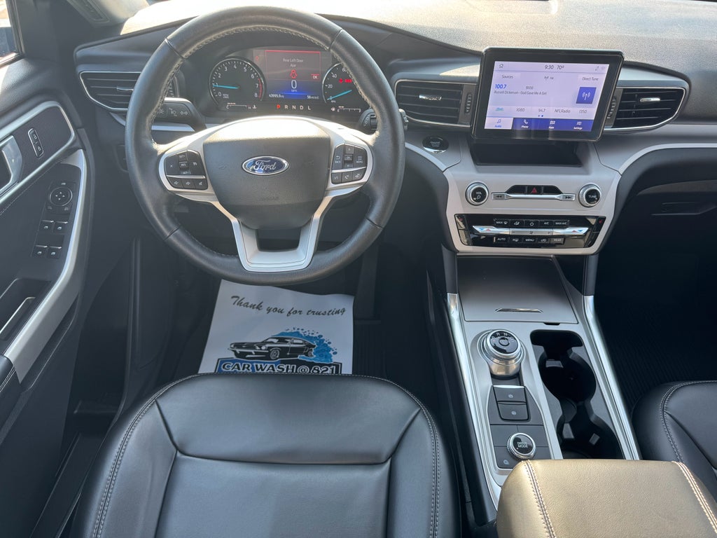 2023 Ford Explorer XLT 4WD