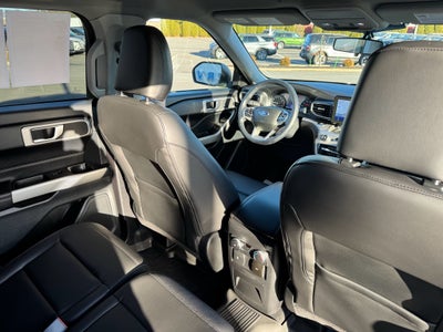 2022 Ford Explorer XLT 4WD