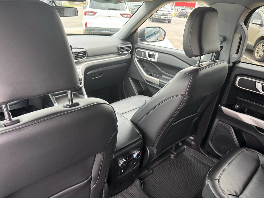 2022 Ford Explorer XLT 4WD