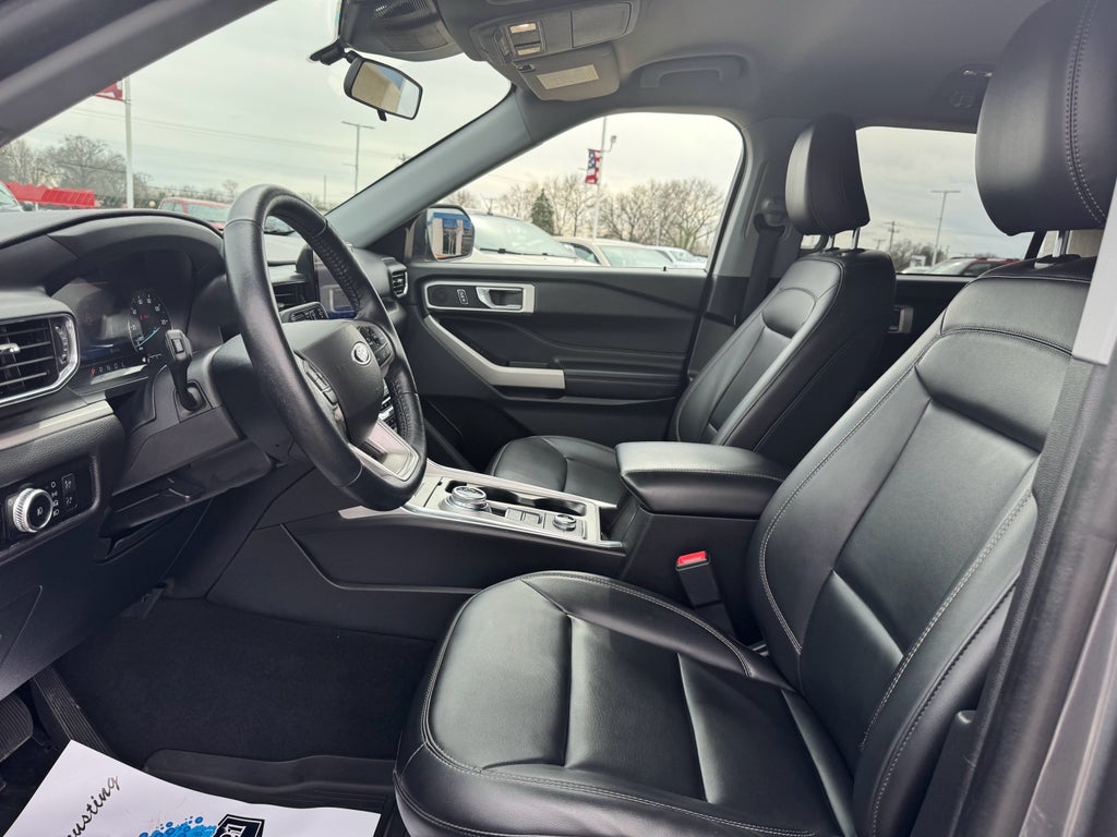 2022 Ford Explorer XLT 4WD