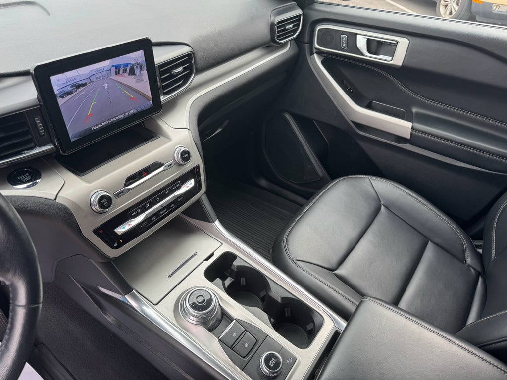 2022 Ford Explorer XLT 4WD