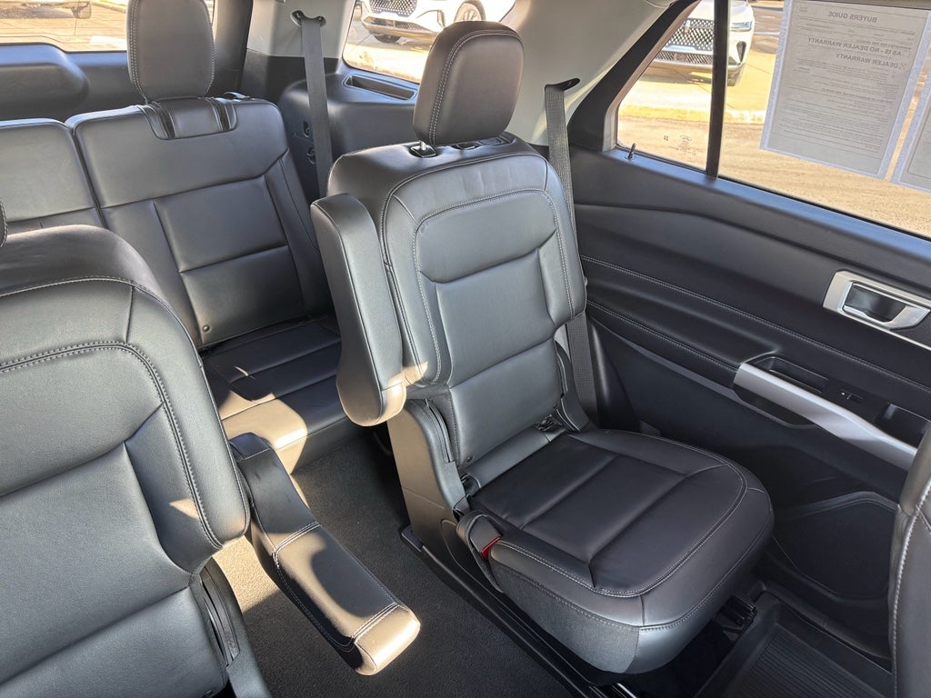 2023 Ford Explorer XLT 4WD