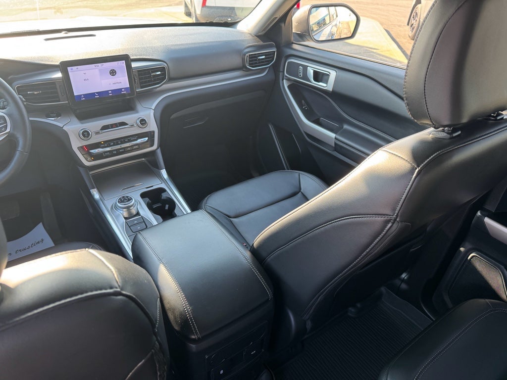 2023 Ford Explorer XLT 4WD