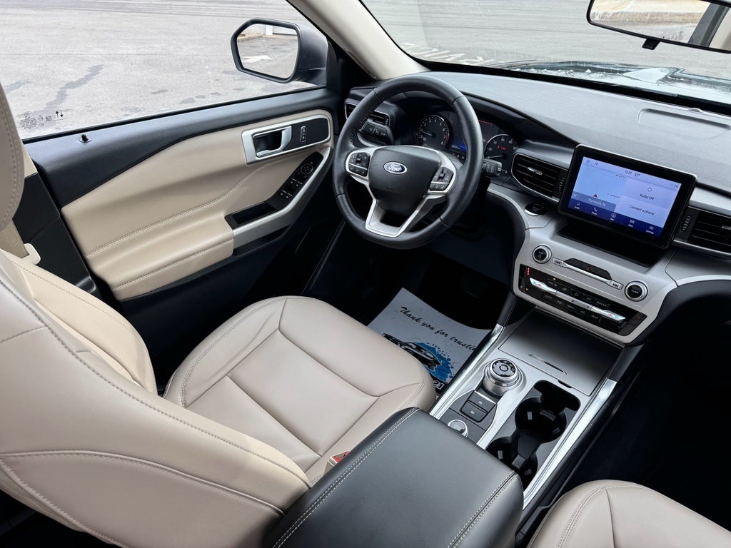 2023 Ford Explorer XLT 4WD
