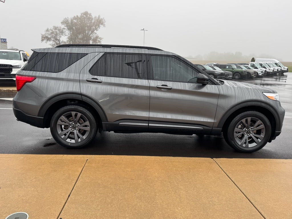 2023 Ford Explorer XLT 4WD